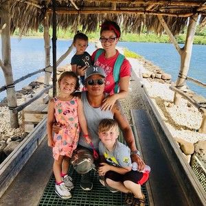 Meet your Posher, Mikha